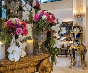 Photo 2 - Beverly Hills Plaza Hotel & Spa