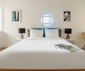 Photo 3 - Wellborn Hotel Downtown, Sonder by Marriott Bonvoy