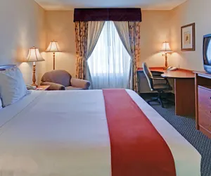 Photo 4 - Holiday Inn Express Las Vegas-Nellis by IHG