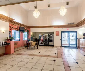Photo 4 - Motel 6 Oklahoma City, OK