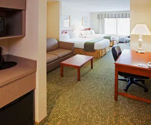 Photo 3 - Holiday Inn Express And Suites Hagerstown, an IHG Hotel