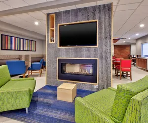 Photo 4 - Holiday Inn Express & Suites Absecon-Atlantic City by IHG