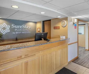 Photo 3 - SureStay Plus Hotel by Best Western Litchfield