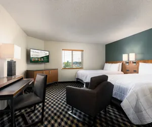 Photo 4 - MCM Elegante Suites