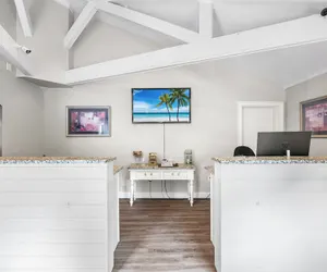 Photo 3 - Cedar Park Whirlpool Suites