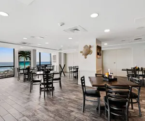 Photo 3 - Surfside Resort