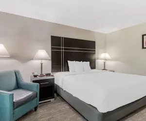 Photo 2 - Quality Inn & Suites Union City - Atlanta South