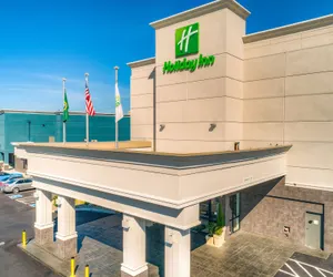 Photo 2 - Holiday Inn Tacoma Mall, an IHG Hotel