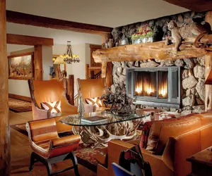 Photo 2 - Snake River Lodge & Spa