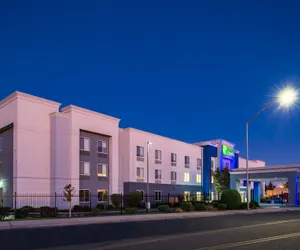 Photo 2 - Holiday Inn Express Stockton Southeast, an IHG Hotel