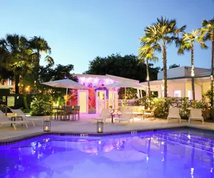 Photo 2 - Orchid Key Inn - Adults Only