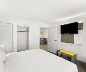 Photo 5 - Comfort Inn & Suites Rome South