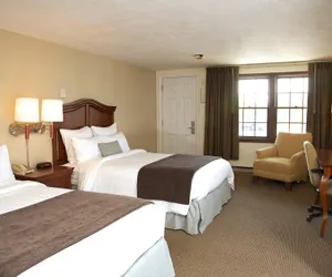 Photo 4 - Holiday Hill Inn & Suites