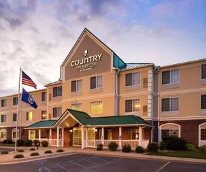 Photo 2 - Country Inn & Suites by Radisson, Big Rapids, MI