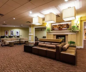 Photo 4 - DoubleTree by Hilton Phoenix Midtown
