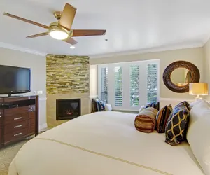 Photo 5 - Carriage House Inn