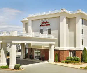 Photo 2 - Hampton Inn & Suites Newport/Middletown