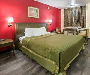 Photo 5 - Rodeway Inn