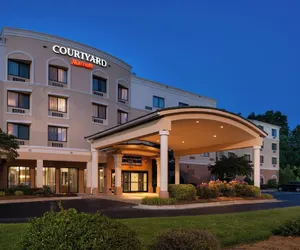 Photo 2 - Courtyard by Marriott High Point