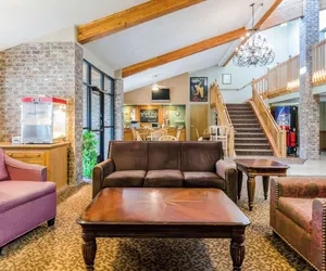 Photo 4 - Rodeway Inn