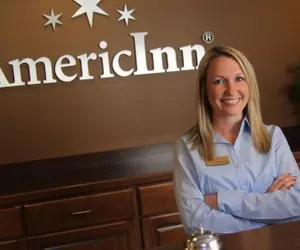 Photo 4 - AmericInn by Wyndham West Bend