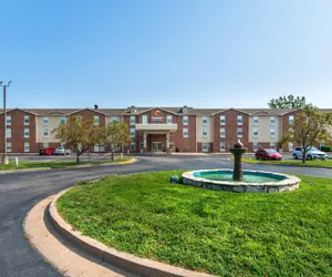 Photo 2 - Comfort Inn & Suites Chesterfield - St. Louis