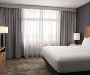 Photo 2 - Embassy Suites by Hilton at Hot Springs Convention Center