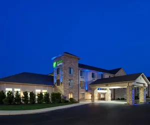 Photo 2 - Holiday Inn Express Logan by IHG