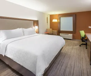 Photo 4 - Holiday Inn Express Logan by IHG