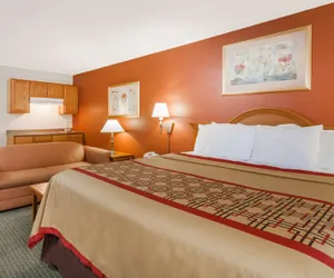 Photo 3 - Days Inn & Suites by Wyndham New Iberia