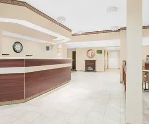 Photo 2 - Microtel Inn & Suites by Wyndham Hamburg