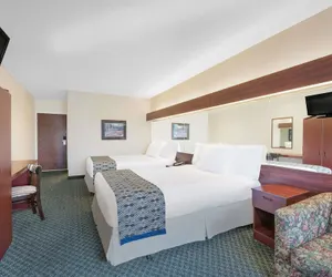 Photo 3 - Microtel Inn & Suites by Wyndham Hamburg