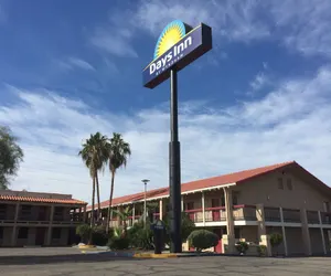 Photo 2 - Days Inn Tucson City Center