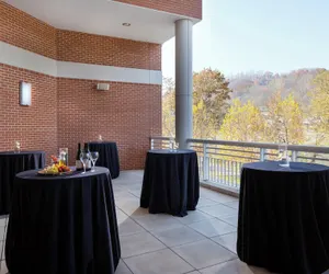 Photo 4 - Morgantown Marriott at Waterfront Place