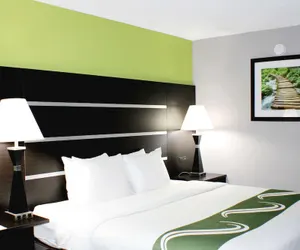 Photo 2 - Quality Inn & Suites Bedford West