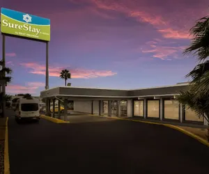 Photo 2 - SureStay Hotel by Best Western Laredo