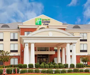 Photo 2 - Holiday Inn Express Hotel & Suites Tupelo by IHG