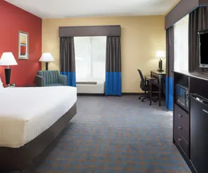 Photo 5 - Holiday Inn Express & Suites W. Monroe, an IHG Hotel