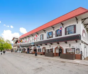 Photo 2 - Hotel Leavenworth