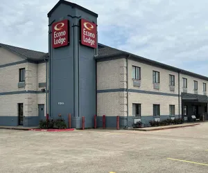 Photo 2 - Econo Lodge Beaumont I-10 South