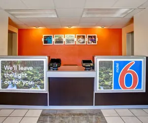 Photo 5 - Motel 6 Sunnyvale, CA - North