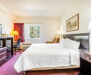 Photo 5 - Wamego Inn and Suites
