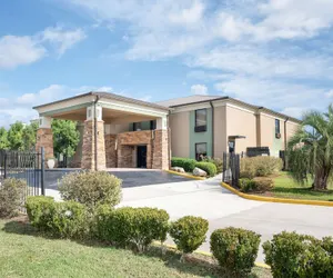 Photo 2 - Best Western Bayou Inn