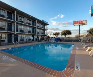 Photo 2 - Motel 6 San Antonio, TX - West SeaWorld