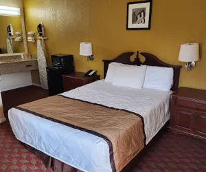 Photo 2 - San Marcos Inn