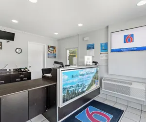 Photo 5 - Motel 6 San Diego, CA - North