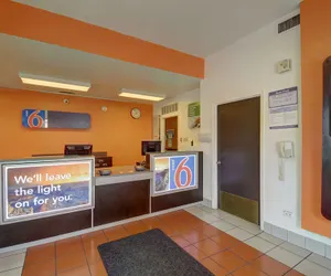 Photo 5 - Motel 6 San Antonio, TX - Downtown - Market Square