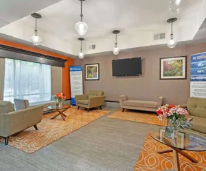 Photo 2 - Best Western Magnolia Inn And Suites