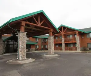 Photo 2 - Shell Lake Lodge, a Travelodge by Wyndham