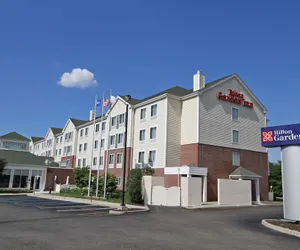 Photo 2 - Hilton Garden Inn Westbury